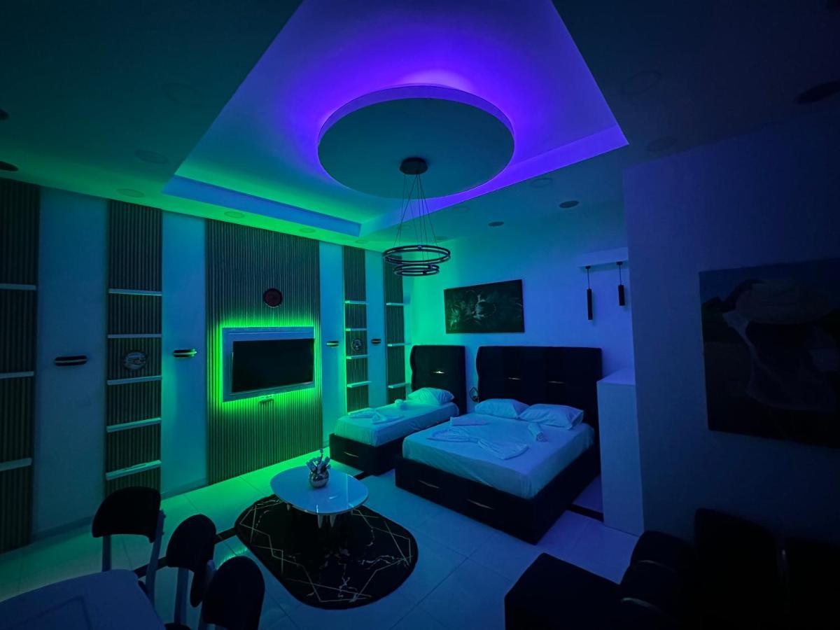 Esto'S Apartament Near Tirana Airport 1 - Self Checkin -Netflix - Free Parking Valias Luaran gambar