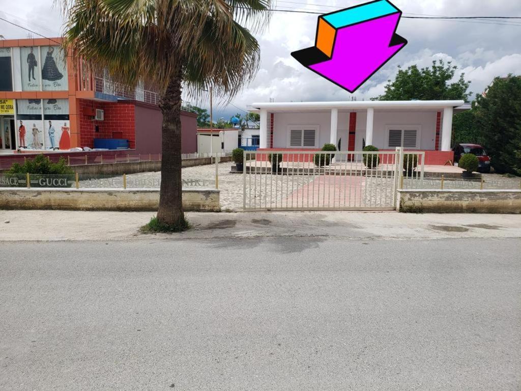 Esto'S Apartament Near Tirana Airport 1 - Self Checkin -Netflix - Free Parking Valias Luaran gambar